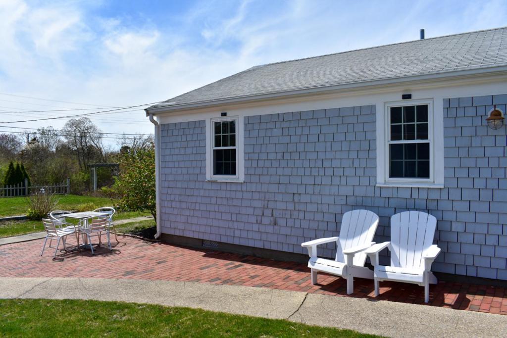 Seaside Serenity, Just A Block /0.1 Mile Away From The Beach Yarmouth Exterior photo