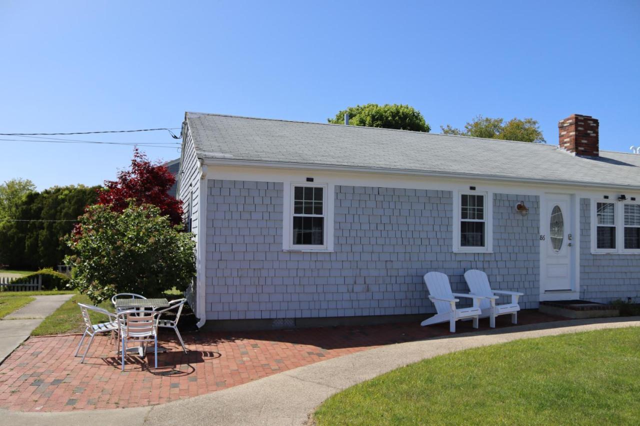 Seaside Serenity, Just A Block /0.1 Mile Away From The Beach Yarmouth Exterior photo